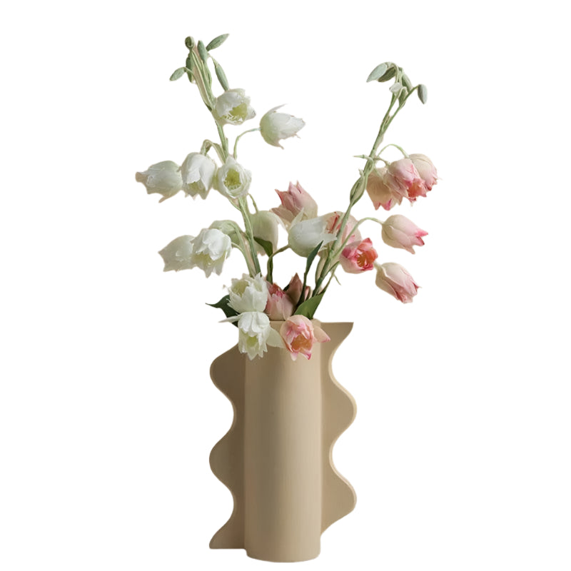 Elegant ceramic design for elegant flower arrangements