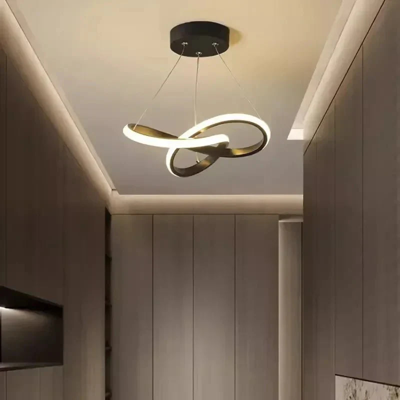 The LED ceiling light Moderneglow for a bright and inviting room