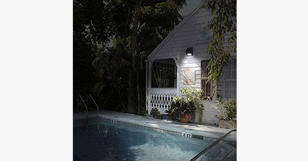 Solar LED Sensor Wall Lamp – Do your part for the environment and increase safety in your area