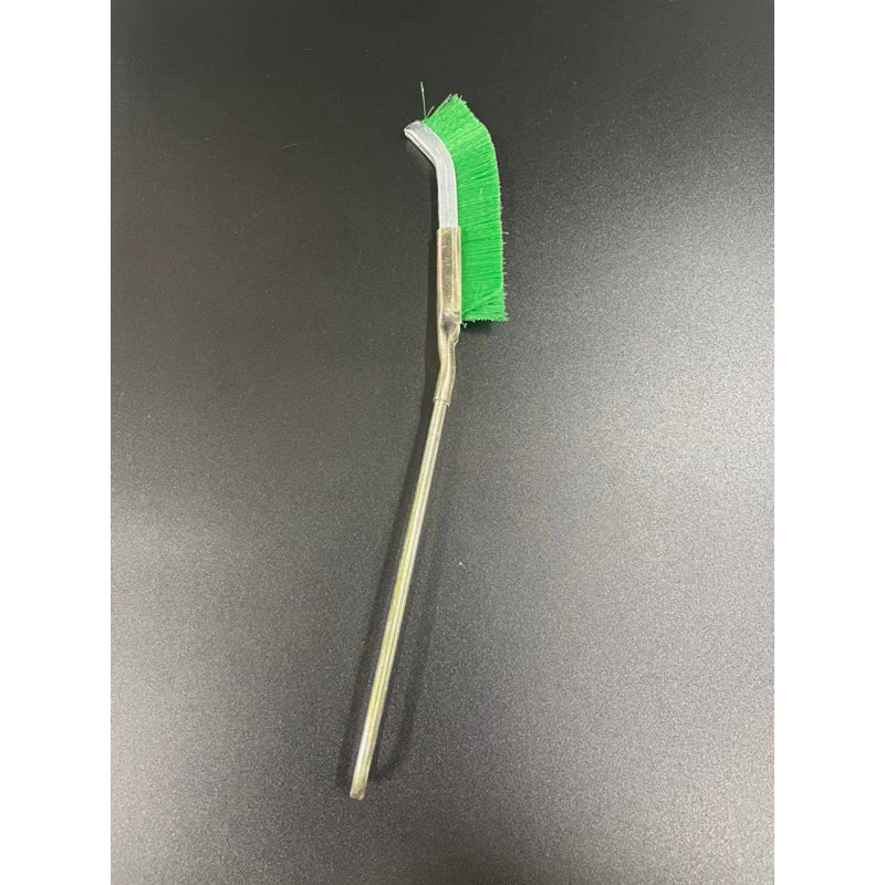 Nylon brush for bonsai trunk area cleaning – garden care tool