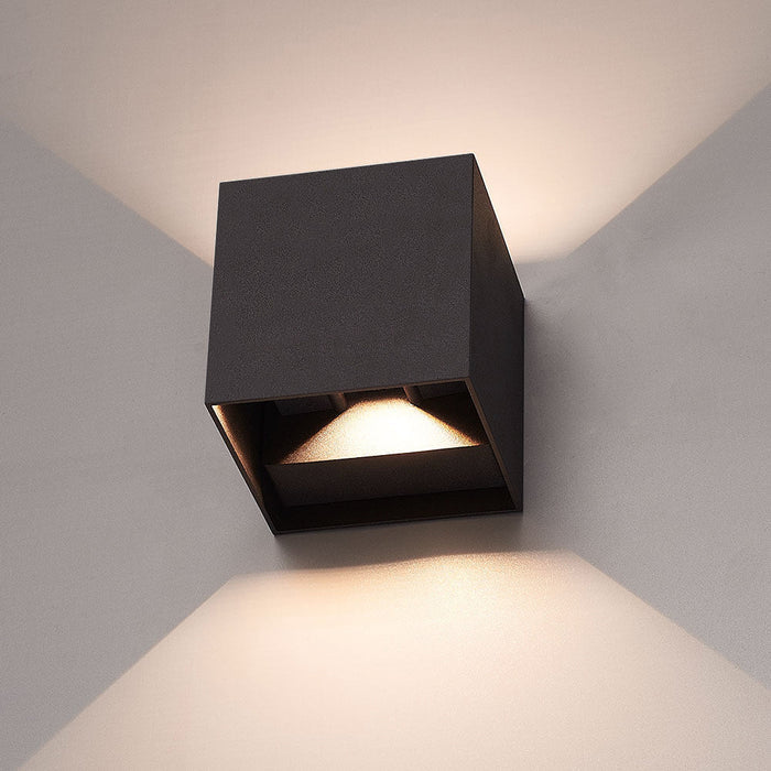 Cube-Delight - The wireless and luxurious wall lamp!