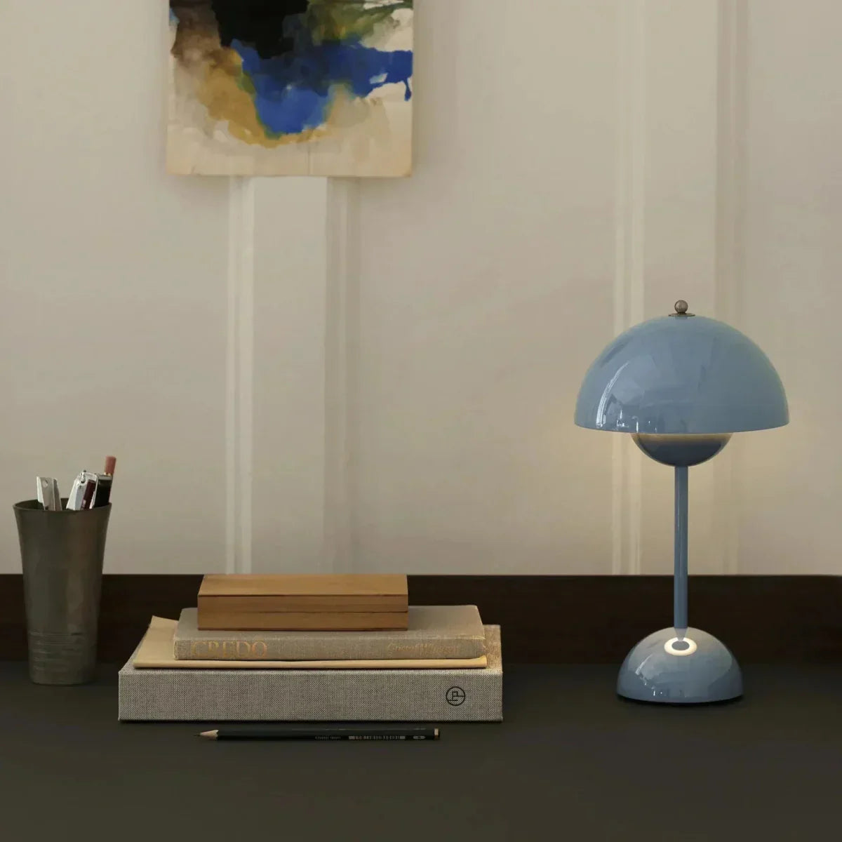 Add a touch of retro charm to your home with this lamp