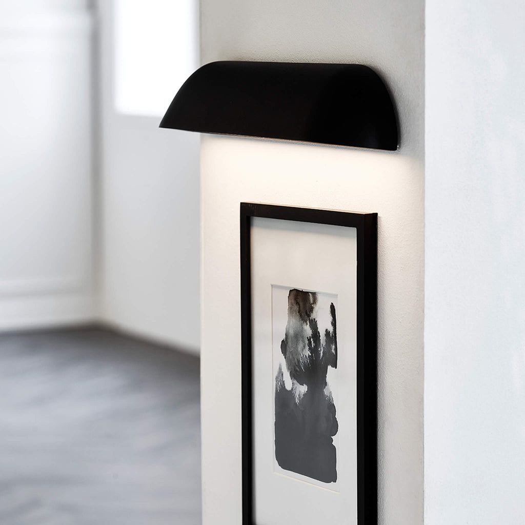 Black LED Wall Lamp - Ideal for Outdoors and Indoors