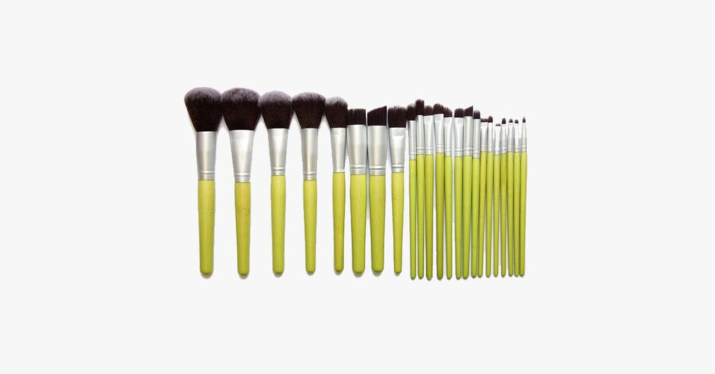 Nylon Makeup Brush Set with a Silicone Sponge – Makes Mixing Makeup Easier and More Fun