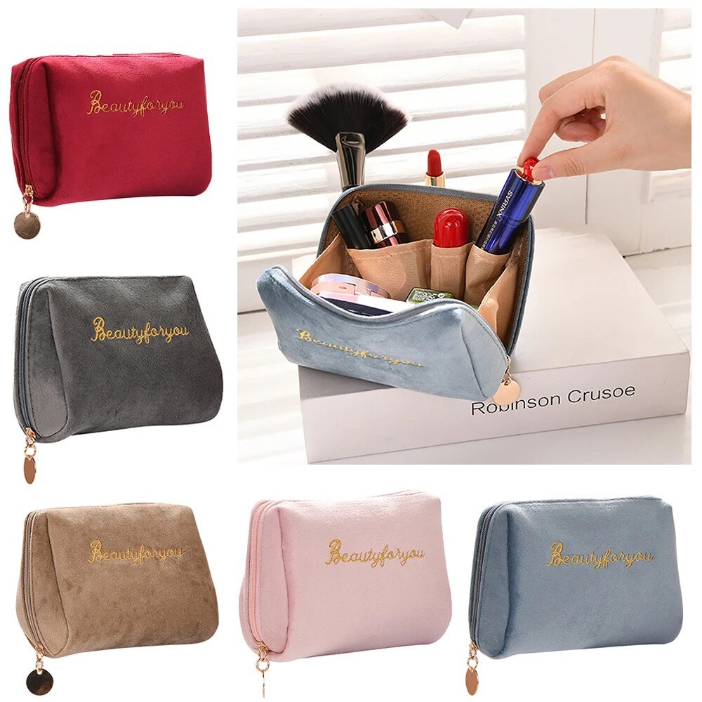 VelvetChic - Elegance and practicality - Chic makeup bag
