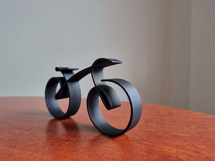 VeloWire Bike Silhouette – Minimalist Metal Wall Decoration for Cyclists