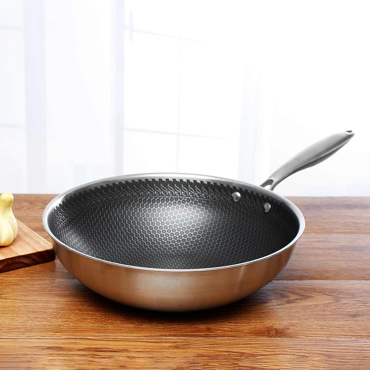 KitchenPro Non-Stick Stainless Steel Frying Pan – Scratch-Resistant & Energy-Efficient