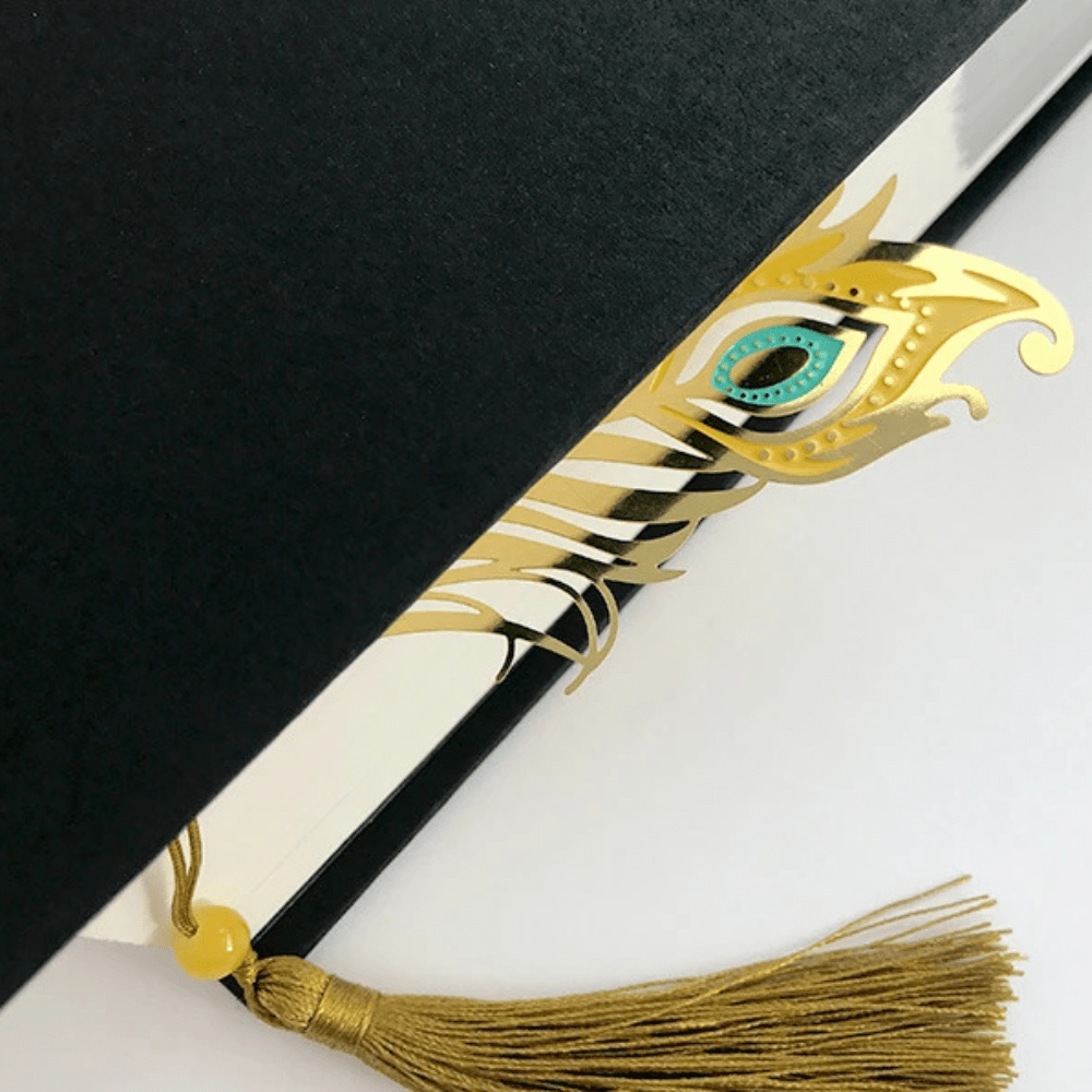 Bookmark made of metal | Peacock feathers