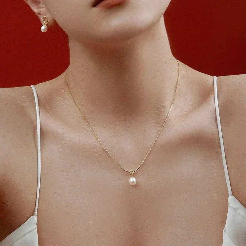 Pearl Drop Knot Dainty Chain Necklace