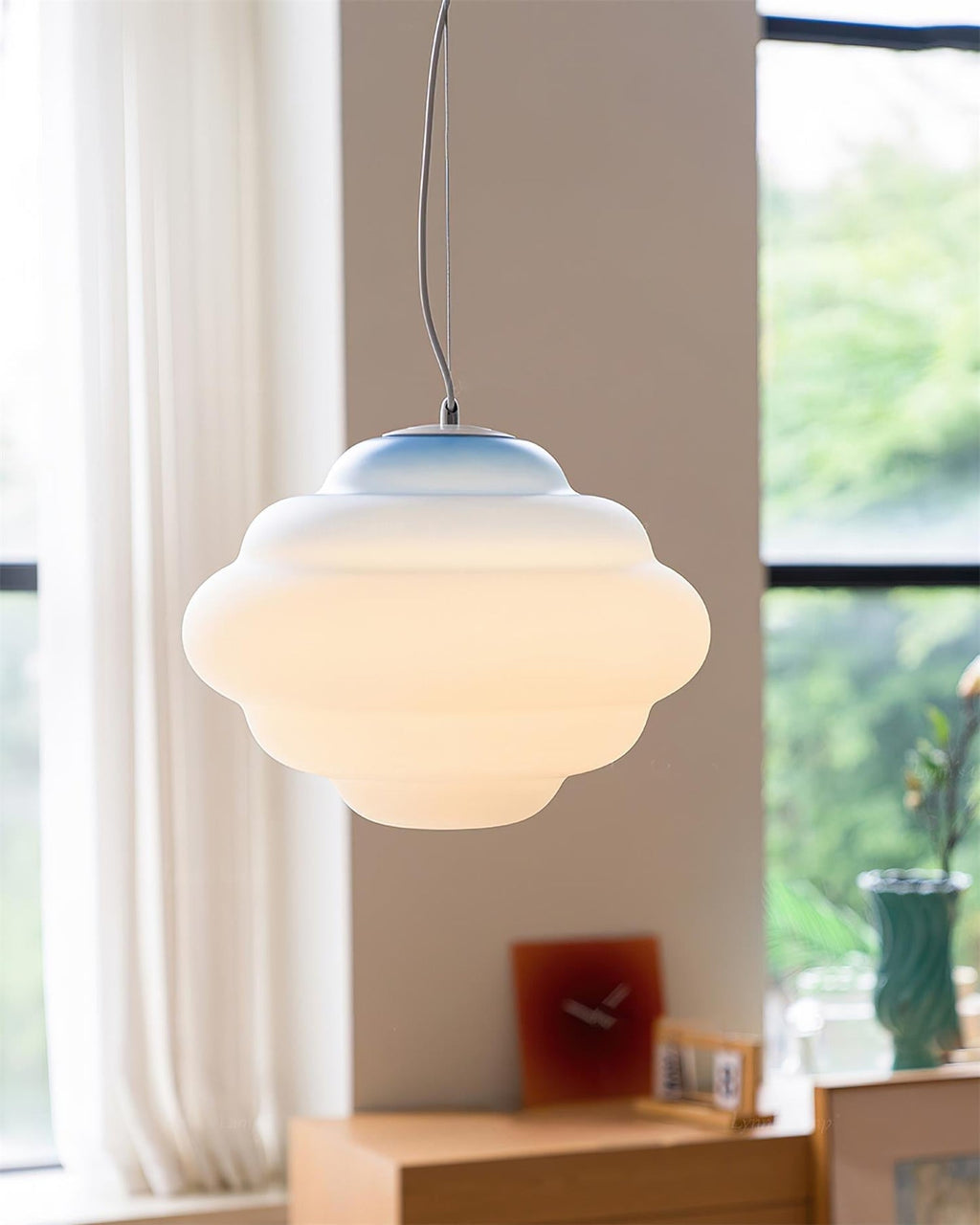 Pendant lamp with gradient and soft light diffusion - Aérola