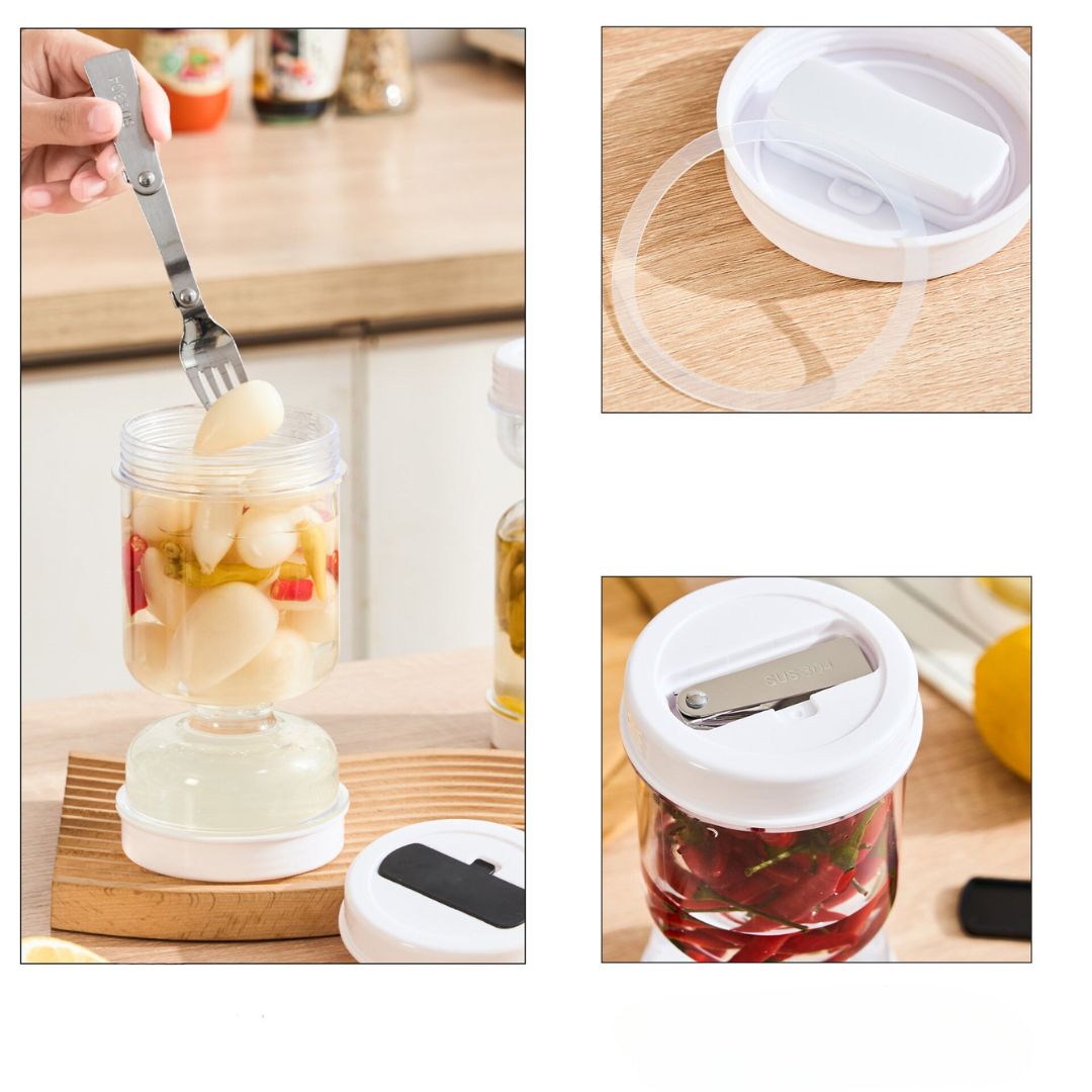 Practical jar with water sieve