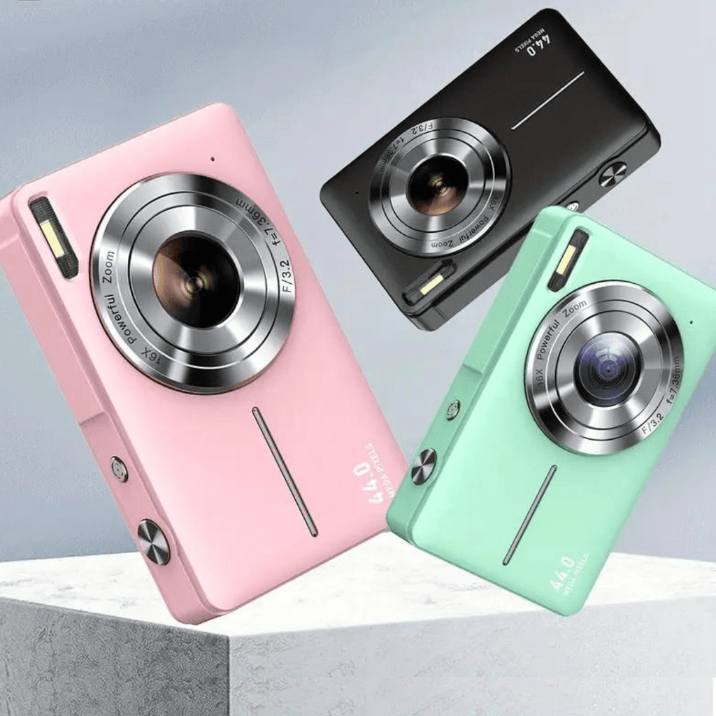 PIXERA – Vintage Digital Camera with Retro Design