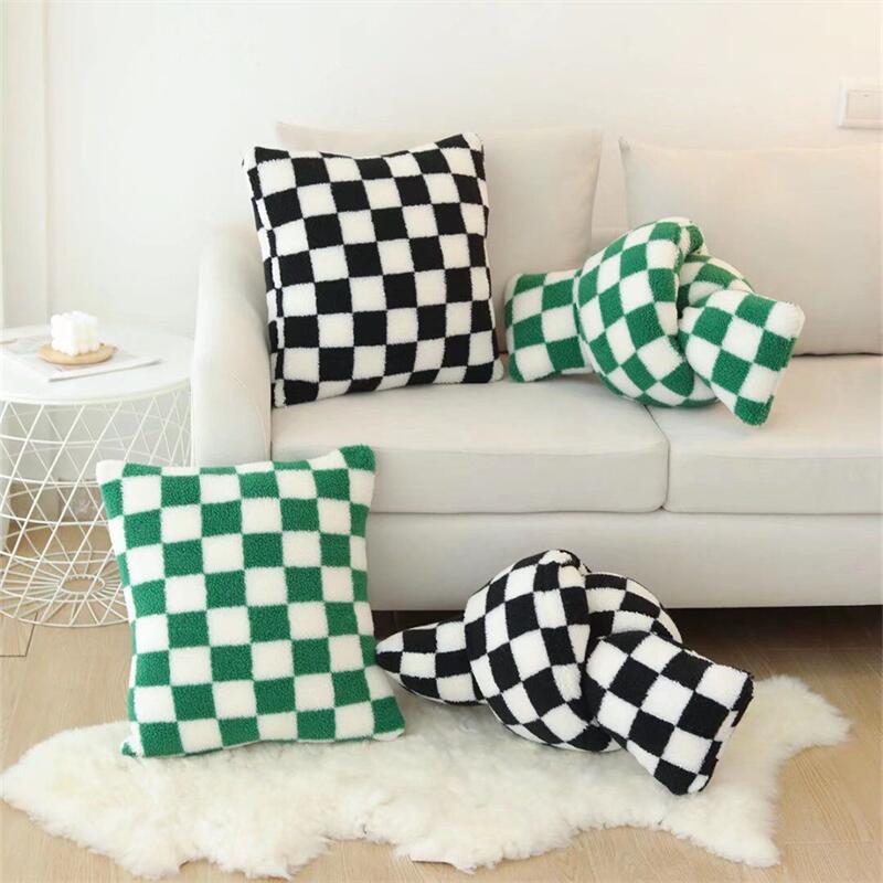 Plush Fleece Checkered Pillowcase