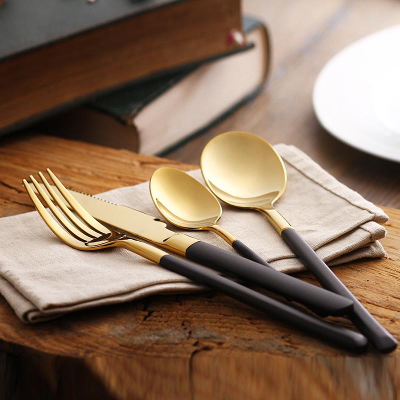Hemingway Black/Gold Silverware