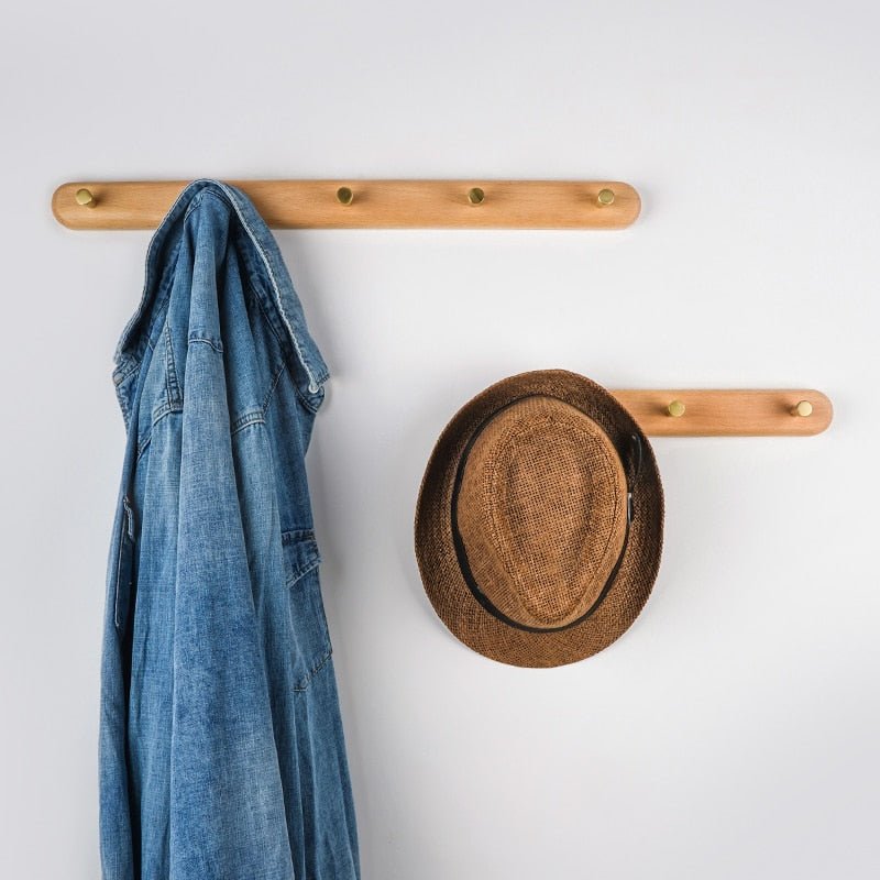 WandHout – Minimalistic wooden wall coat rack with brass hooks
