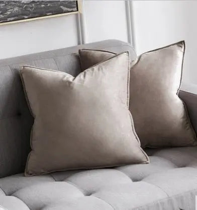 VelvetLuxe – Elegant velvet cushion cover with refined details