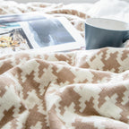 PlaidLuxe Houndstooth Throw Blanket | Checked Design | Soft & Cozy | Various Sizes