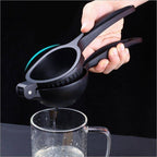 Minimalist Lemon Squeezer