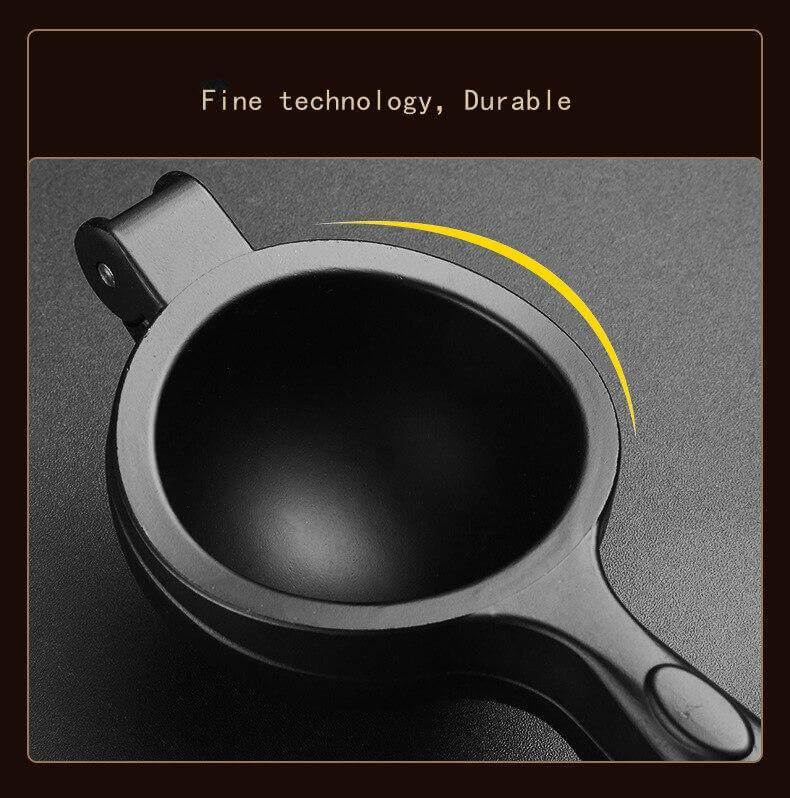 Minimalist Lemon Squeezer