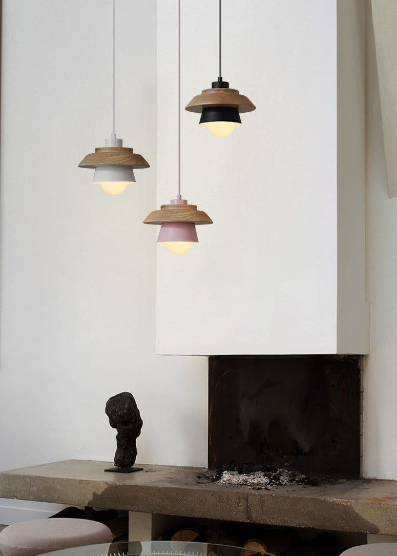 Pendant lights made of Nordic wood