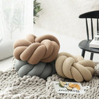 Knot Round Cushion