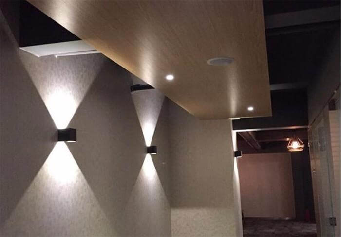 Modern LED Wall Light