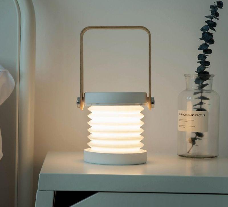 CompactGlow Lantern – Portable and Collapsible Lighting