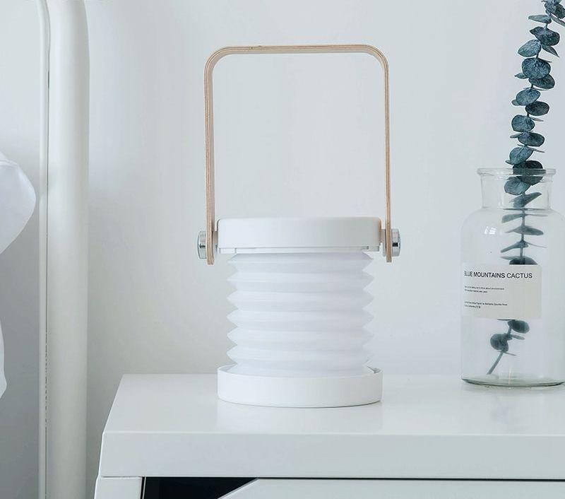 CompactGlow Lantern – Portable and Collapsible Lighting