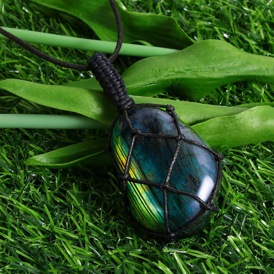 Dragonheart Labradorite Necklace – Mystical and Energizing Jewelry for Personal Power