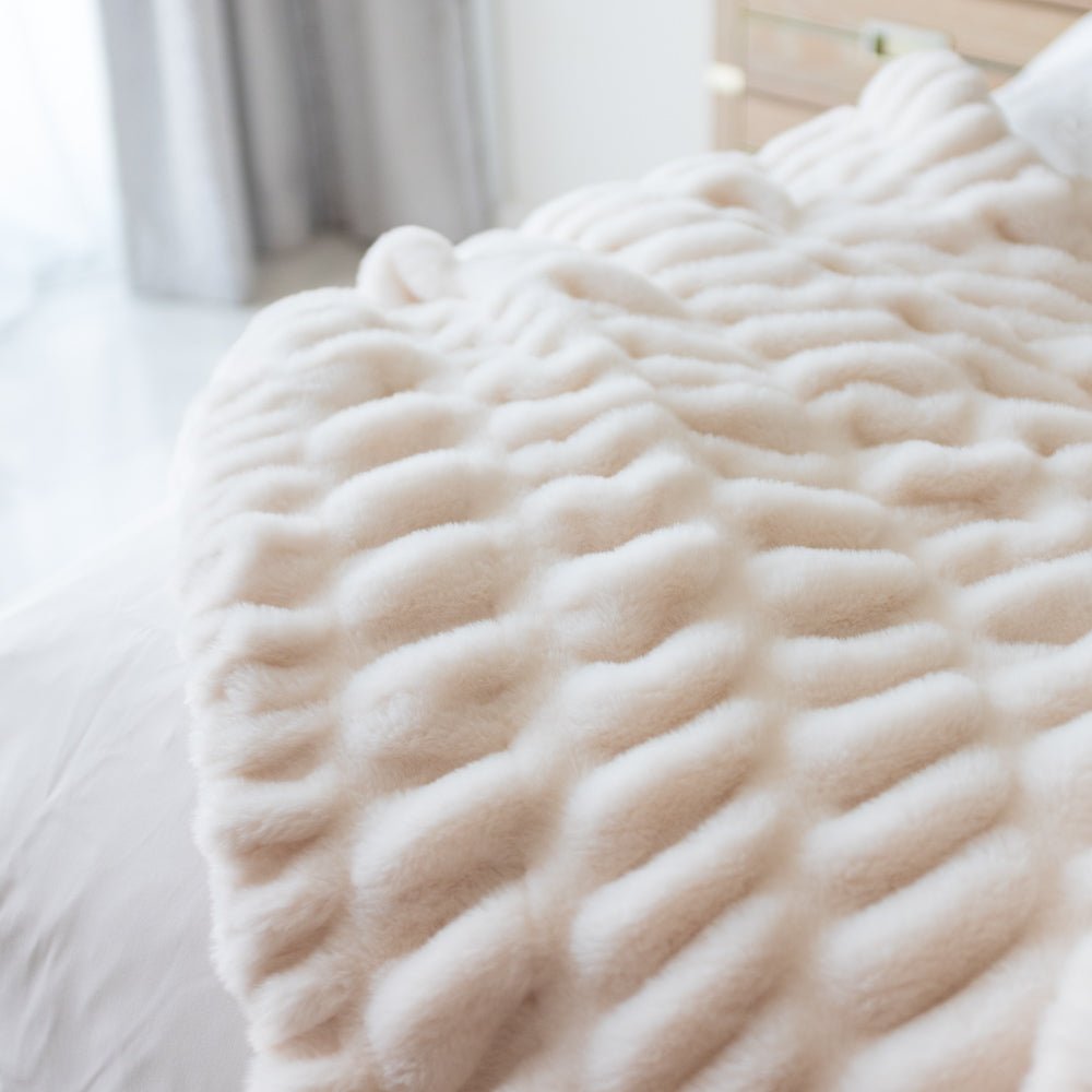 Faux Fur Blanket Ripple