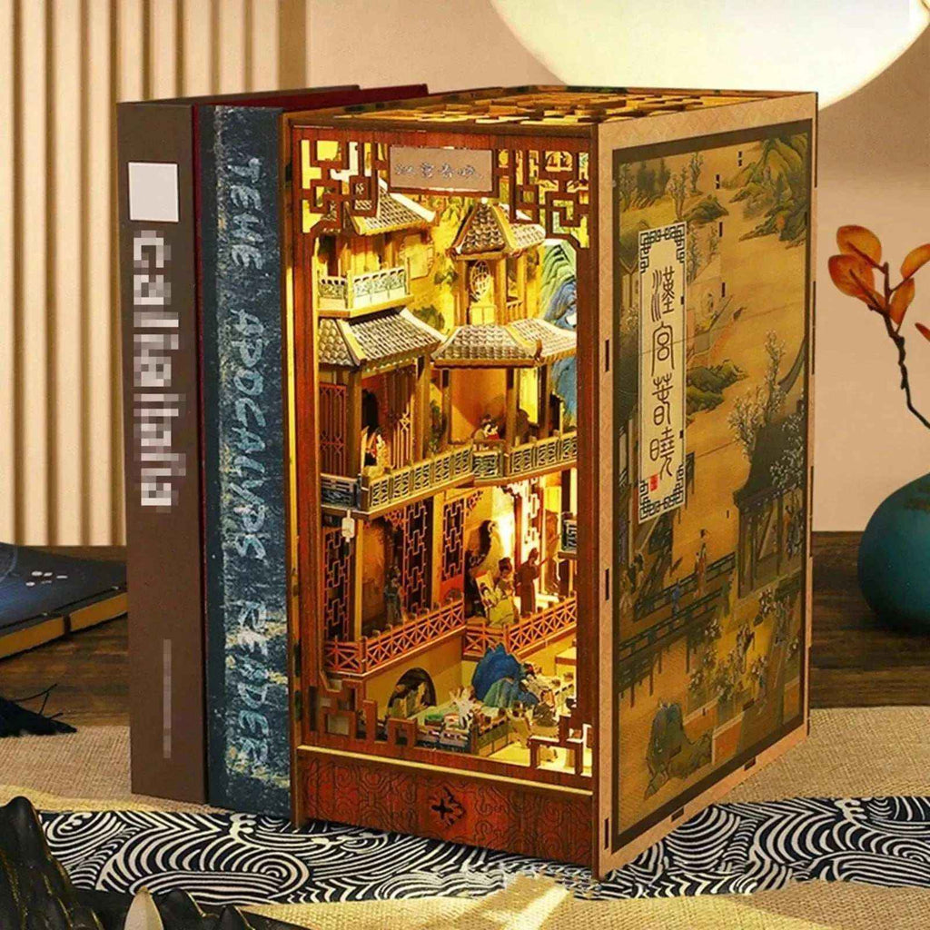 The imperial court in Han China DIY Book Nook Kit