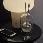 AromaLuxe – Elegant scent diffuser with minimalist design for a calming atmosphere