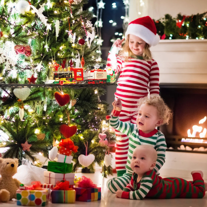 KerstExpress Tree Train – Riding Christmas Train with Light, Sound and Tree Holder