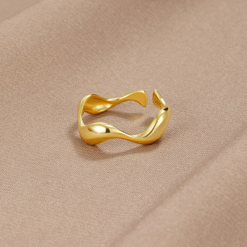 SEARISE RING – Adjustable Minimalist Silver Ring with Ocean Design