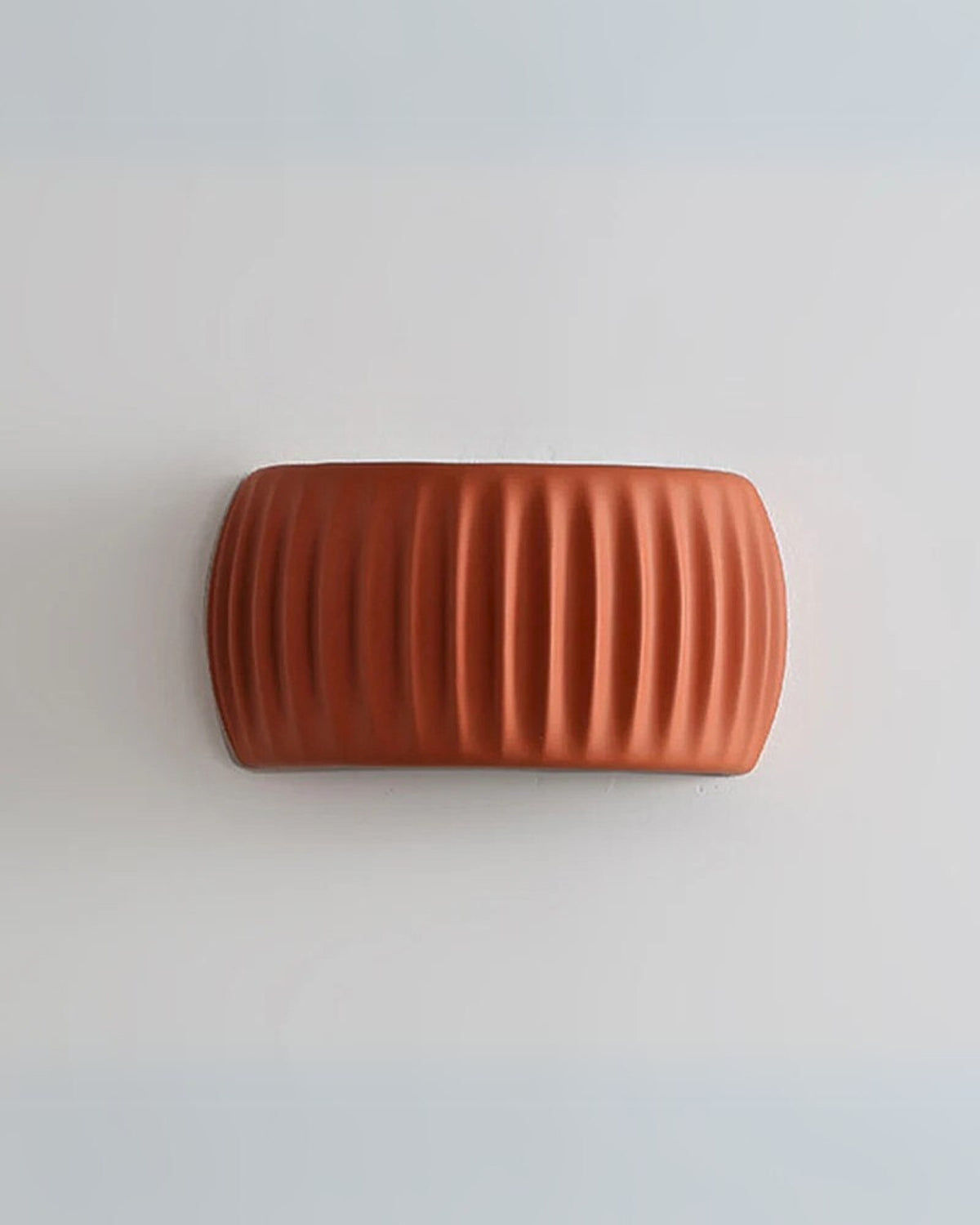 Designer Wall Lamp with Wavy Accent