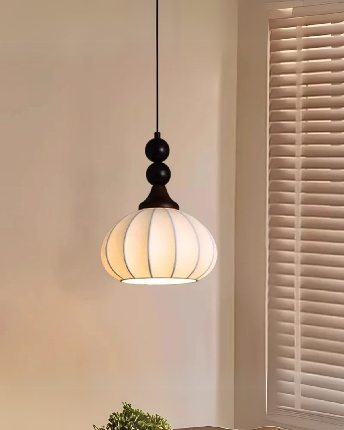 Modern Table Lamp Design Accent Lighting for Interior