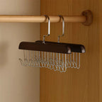 Non-slip wardrobe with multiple hooks