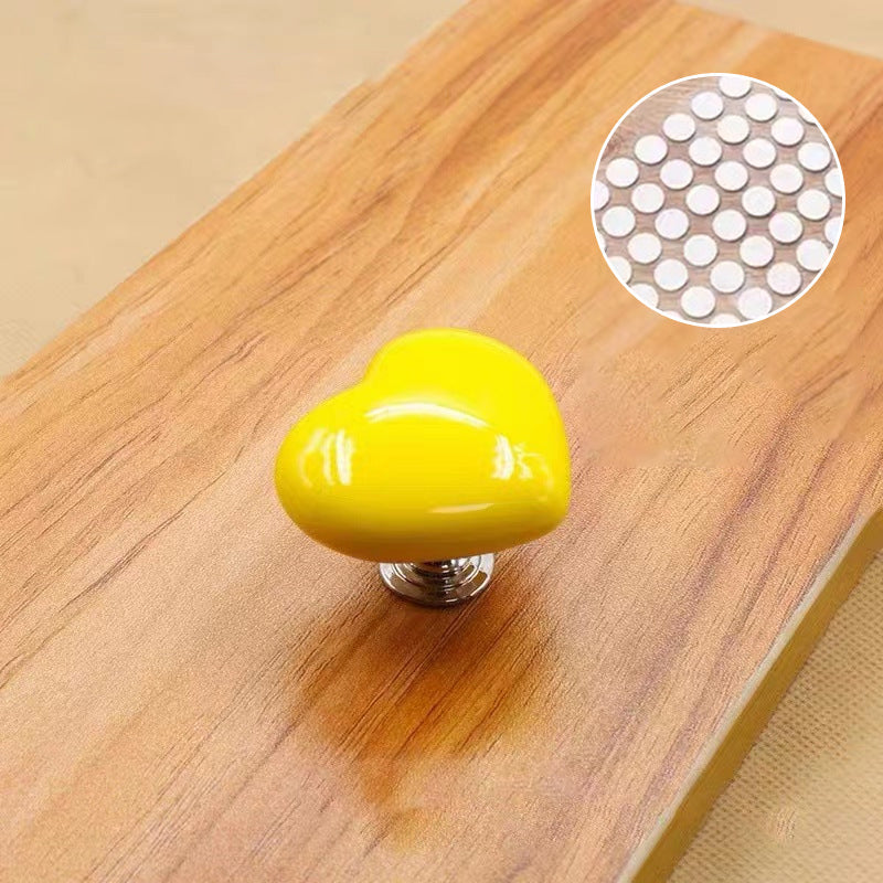 Heart-shaped toilet button