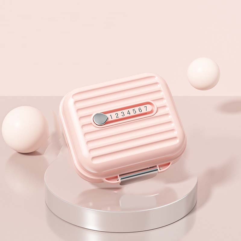 Small portable pillbox