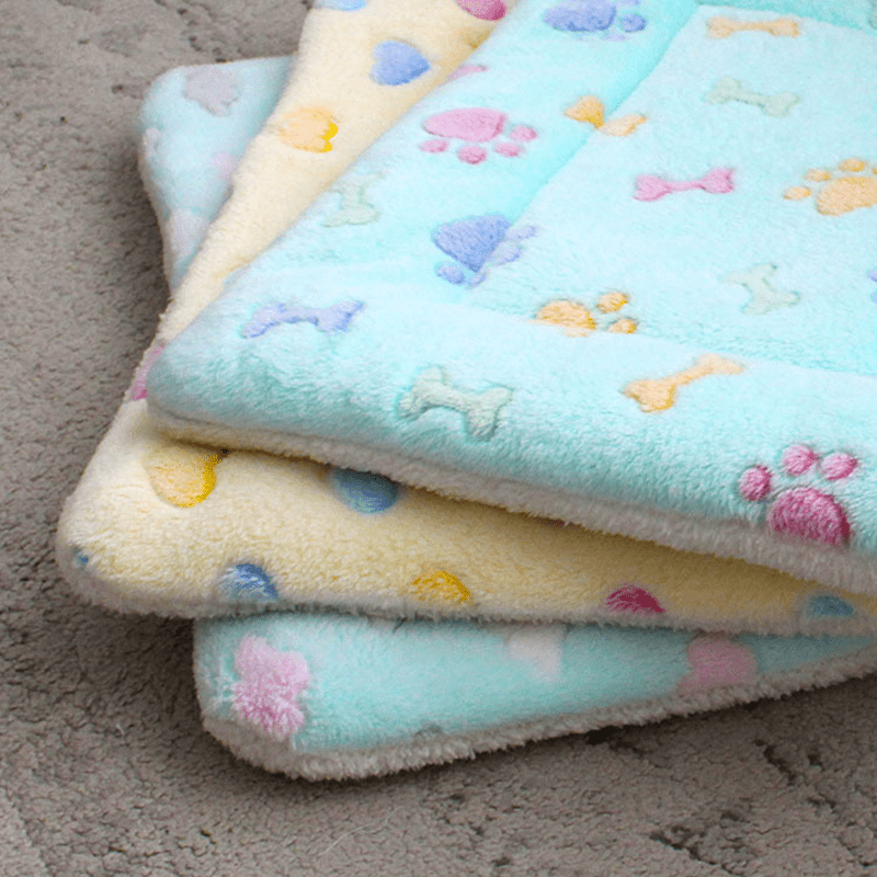 SNUGCLOUD – Fluffy Fleece Pillow for Relaxed Pet Sleep