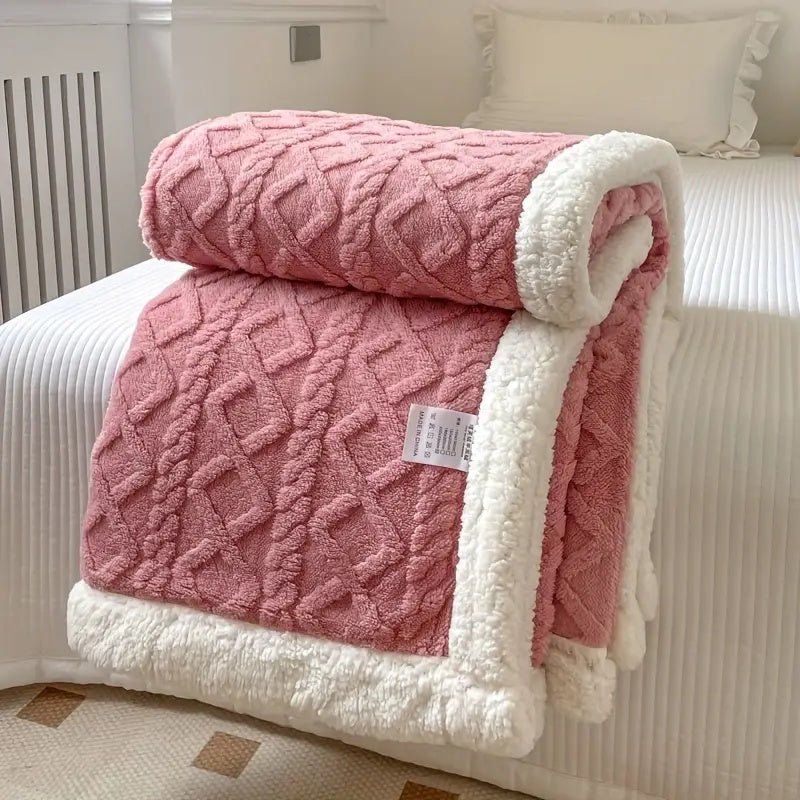 SHERPLY – Reversible Sherpa Fleece Blanket for Year-Round Comfort