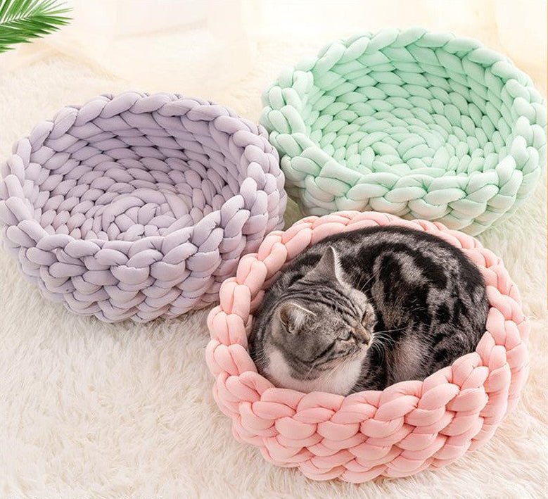 SNUGWOOL – Soft Woolen Basket for Pets with High Edge Support