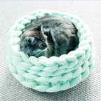 SNUGWOOL – Soft Woolen Basket for Pets with High Edge Support