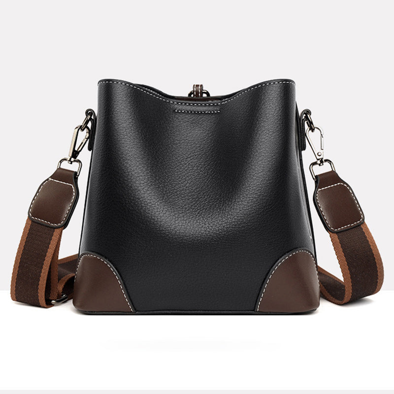 EleganceCross - Luxury and Practical Shoulder Bag for Every Day