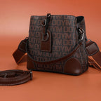 EleganceCross - Luxury and Practical Shoulder Bag for Every Day