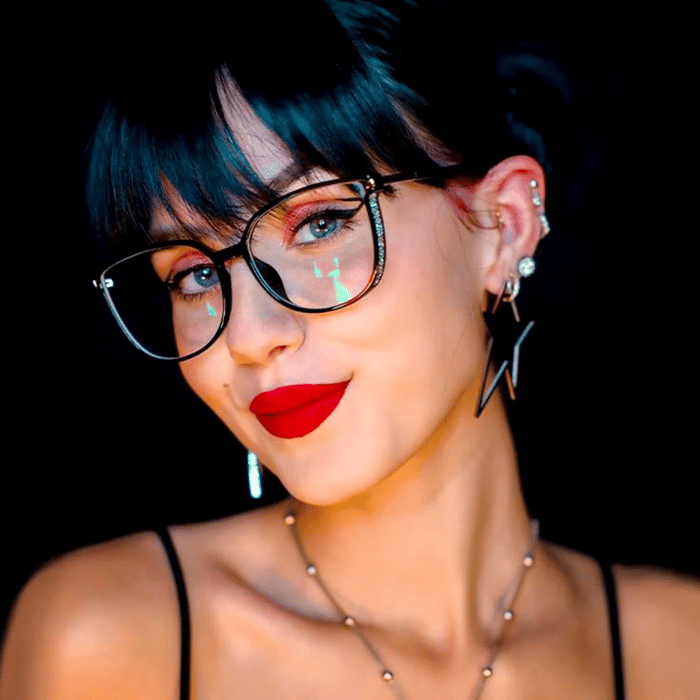 Portable, fashionable blue light blocking reading glasses for women⭐