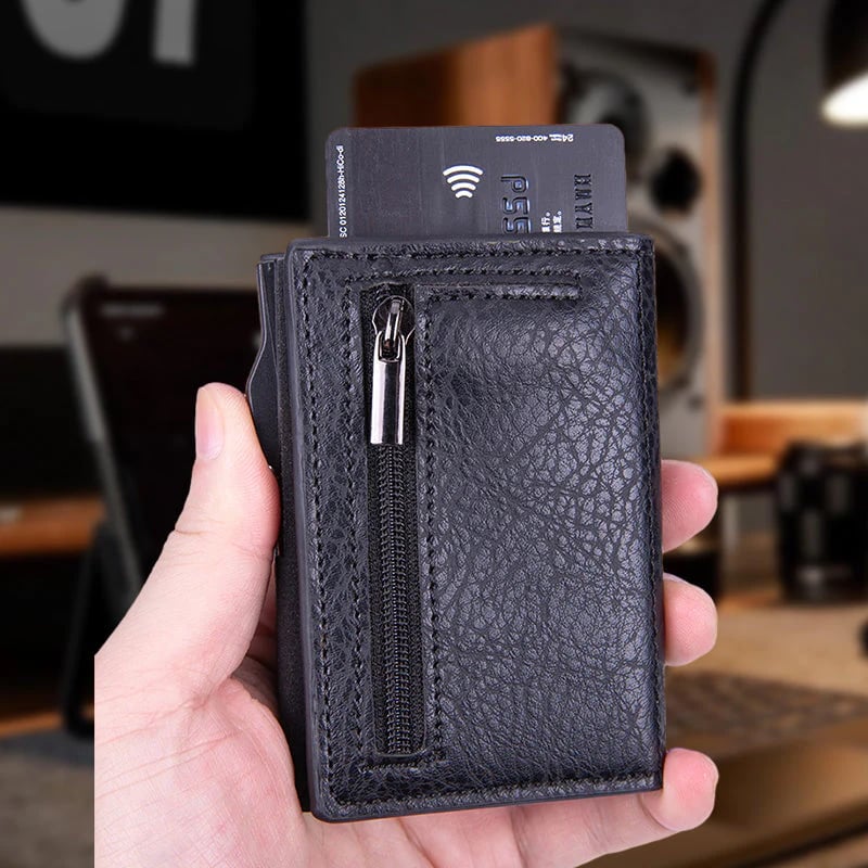 Men's Wallet With Automatic Card Pocket