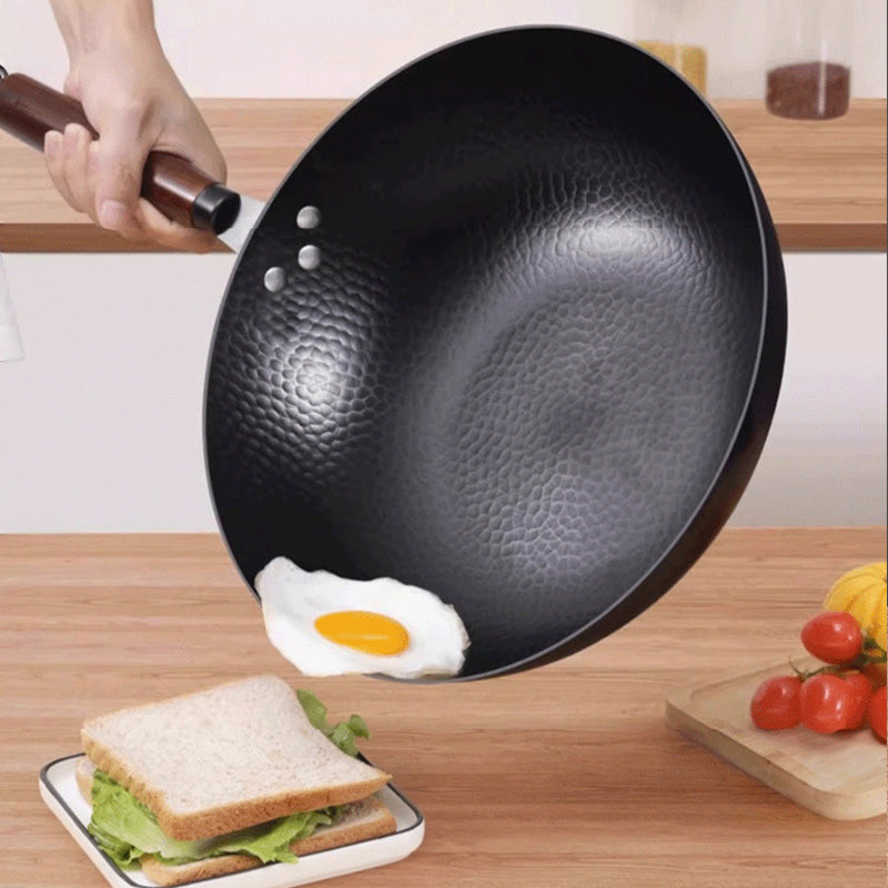 Non-stick iron frying pan
