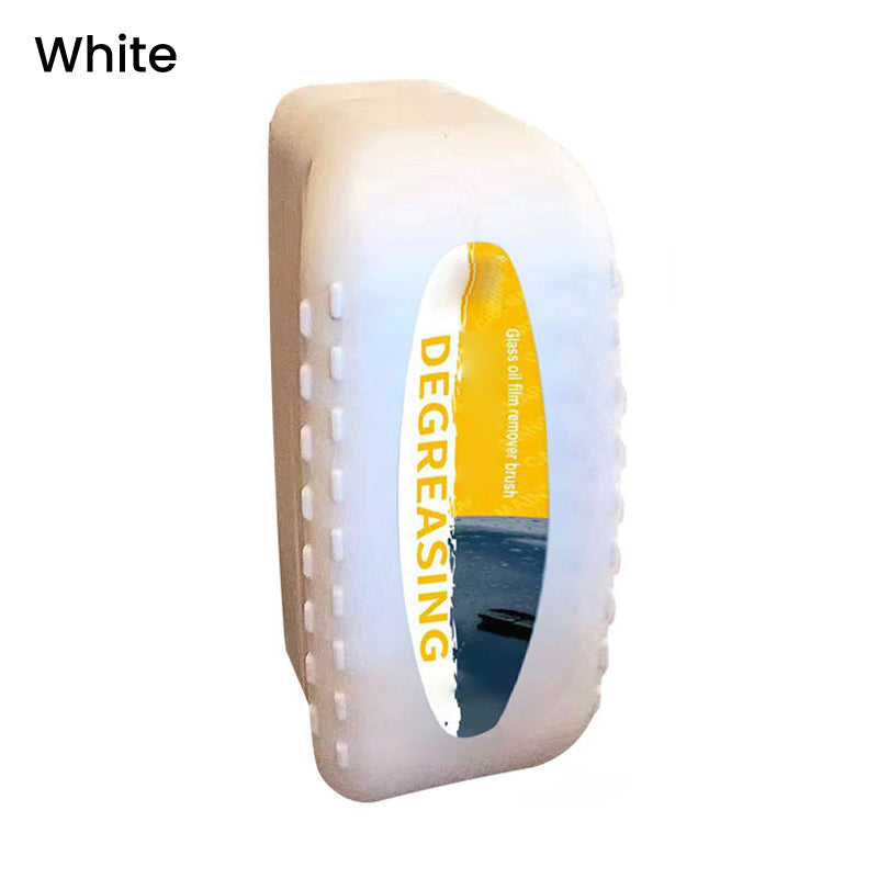 Effective cleaning of oil film on car glass