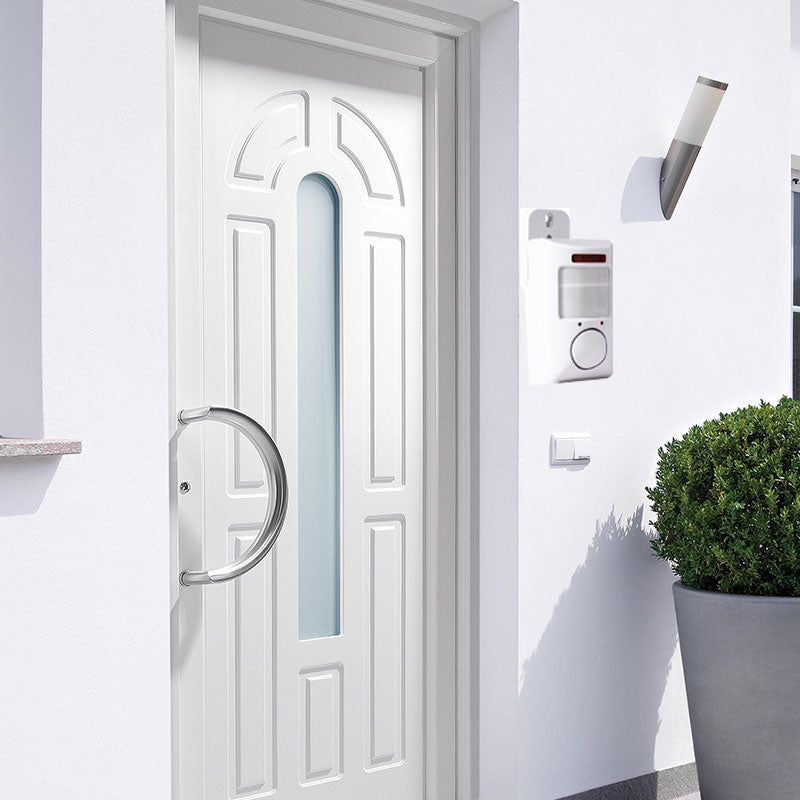 Infrared alarm with motion sensor and 2 pcs. remote controls